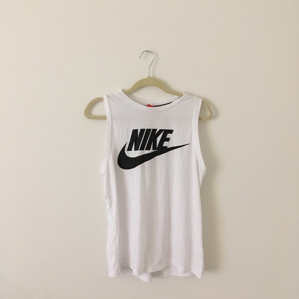 Nike black and white muscle tee